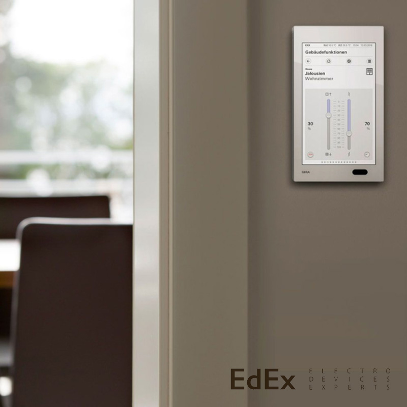 Gira G1 - центр управления умным домом